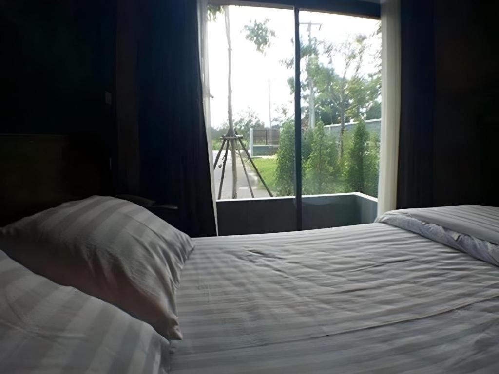 The Infinite Resort Nakhon Sawan Buitenkant foto